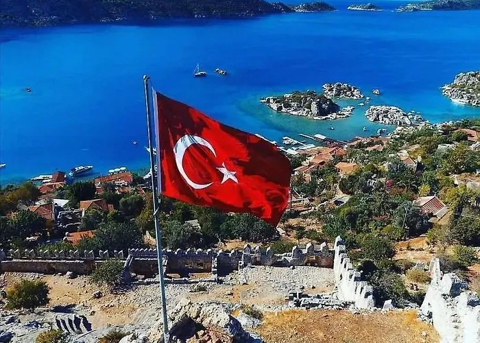 Havuzu Disaridan Goeruenmeyen Jakuzili Oezel Havuzlu Lueks Villa