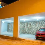 Vila Havuzu Disaridan Goeruenmeyen Jakuzili Oezel Havuzlu Lueks *